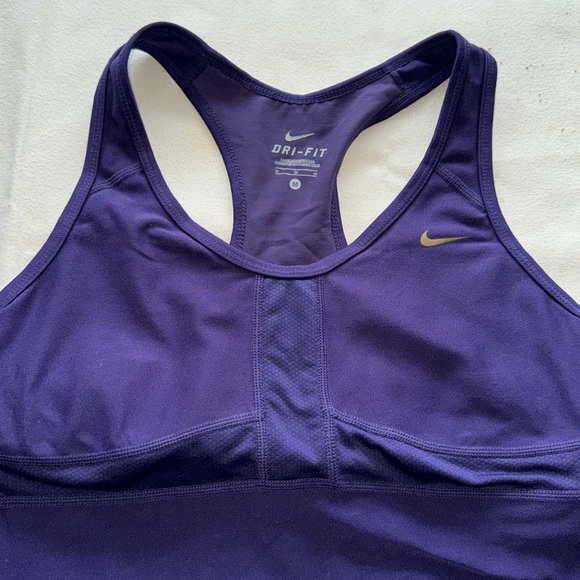 Nike Racerback Tank Tops W/ Built In Bra Bundle of Two Sze Medium - Picture 9 of 15